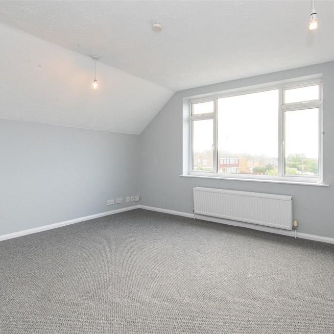 2 bed House To Let - Photo 1