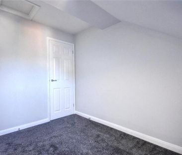 2 bedroom maisonette to rent - Photo 2