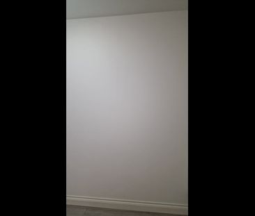 2 Bed Penthouse, Tooting High Street, SW17 - Photo 5