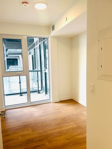 For Lease - 1037 The Queensway N/A Unit# 405, Toronto, Ontario - Photo 3