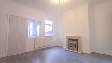 West End Avenue, Doncaster - Photo 2