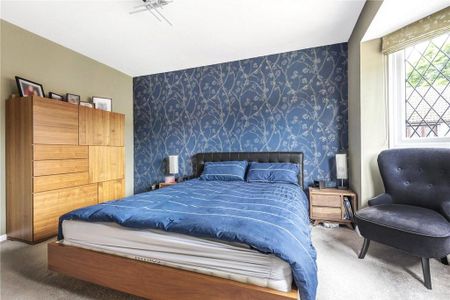 4 bedroom detached house to rent - Photo 3