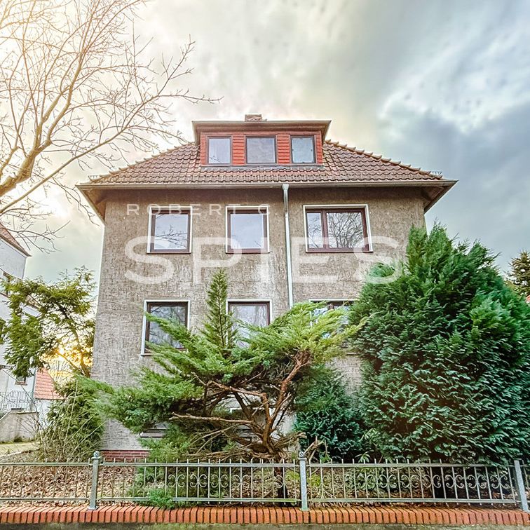 Helle und attraktive 4,5-Zimmer-Wohnung mit Balkon und Blick auf den See - Photo 1