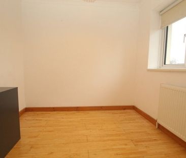 Martindale Way, Sawston £1,500 pcm ⓘ The monthly or weekly payment ... - Photo 4