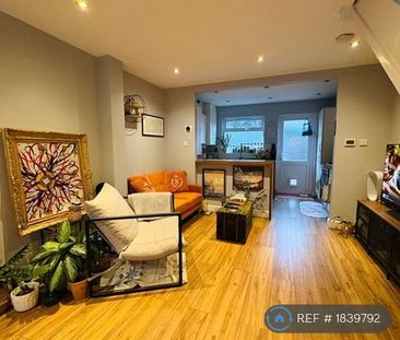 2 bedroom terraced house to rent - Photo 3