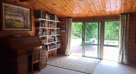 Escape to the Country! - Photo 3