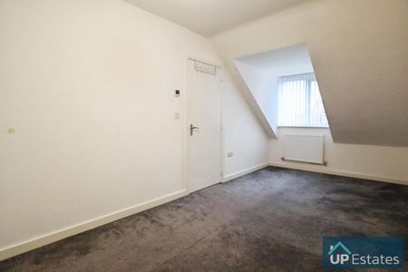 3 bedroom townhouse to rent - Photo 2