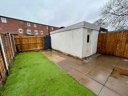 3 bedroom terraced house to rent - Photo 5