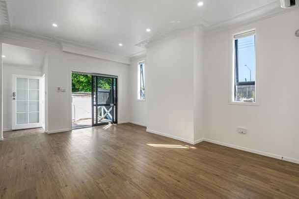 Double Grammar Zone! - Photo 1