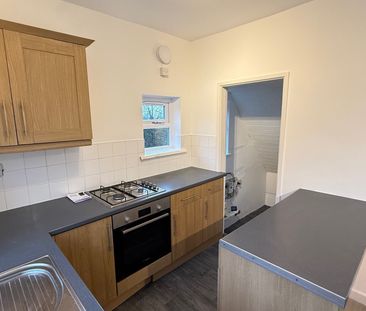 Heatons Bank, Rotherham, Rawmarsh - Photo 6