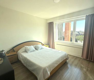 Instapklaar 2 slpk. appartement met garagebox in het centrum van Temse - Photo 6