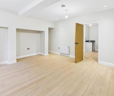 2 bedroom semi-detached house to rent - Photo 3