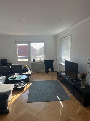 Klintåsgatan, Hisings Backa - Photo 1