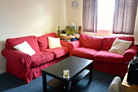 Flat 5, 15 Richmond Road, HyDE pARK, Leeds, LS6 1BX - Photo 2