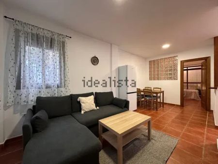 Alquiler de piso en Centro - Photo 4