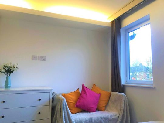 Studio to rent - Photo 1