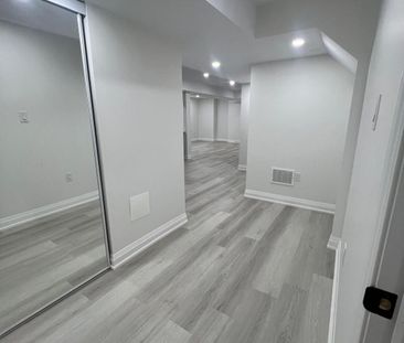 For Lease - 513 Grovehill Road, Oakville, Ontario - Photo 1