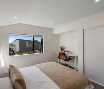 1/8 Valron Road, Te Atatu South - Photo 2