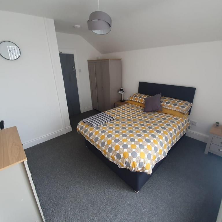 1 bedroom house of multiple occupation to rent - Photo 1