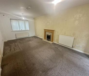 4 bedroom detached house to rent - Photo 1