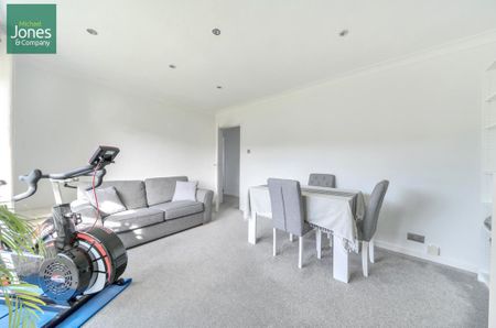 2 bedroom flat to rent - Photo 2