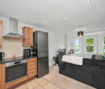 Apt 6, 1 Woodcot Avenue, Belfast, BT5 5HQ - Photo 1