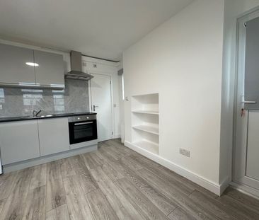 Studio Flat, Finchley Road, NW11 - Photo 5
