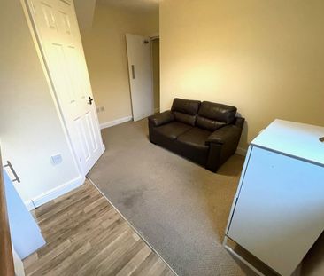 Room in a Shared House, Hagley Road, B17 - Photo 6