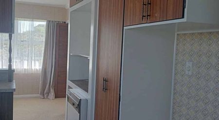 Charming 3BR Family Haven in Awapuni - Photo 5