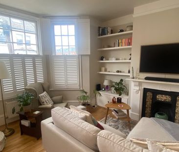 2 Bed Flat, Trent Road, SW2 - Photo 2