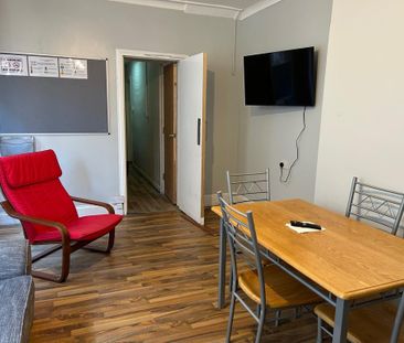 1 bedroom bedsit to rent - Photo 1