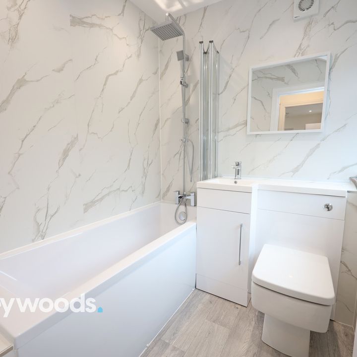 2 bed terraced house to rent in Stubbs Gate, Newcastle-under-Lyme, Staffordshire - Photo 1