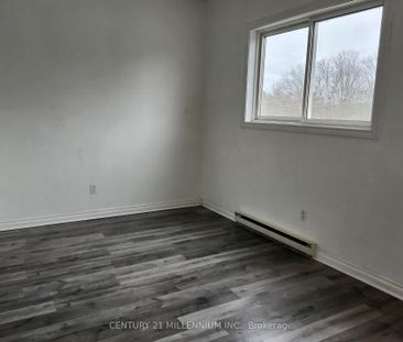 Condo Townhouse For Lease | X8111624 - Photo 2