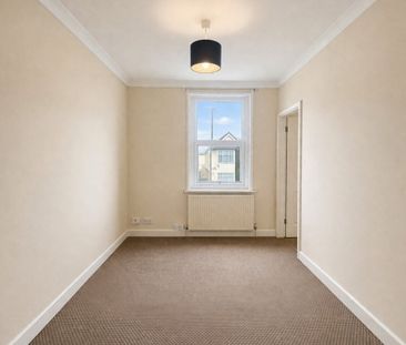 Bitterne Road West, SOUTHAMPTON - Photo 1