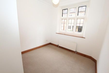 2 bedroom ground floor flat to rent - Photo 3