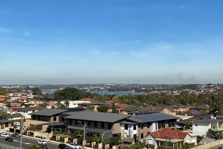 Unit 810/15-17 Garringarrang Avenue, Kogarah. - Photo 2