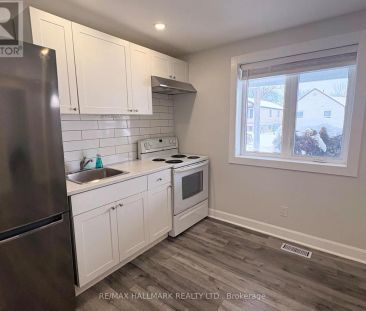 72 CHURCHILL STREET - Photo 3