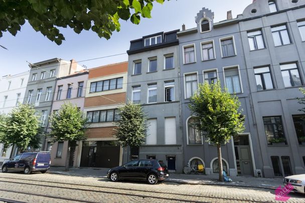 Leuk appartement aan de Marnixplaats - Photo 1