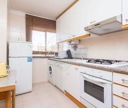 Apartment 1 bedrooms for rent Areeiro Lisboa - furnished, garage, s... - Photo 5