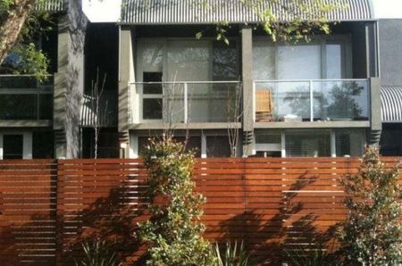 Two Bedroom Townhouse - Photo 2