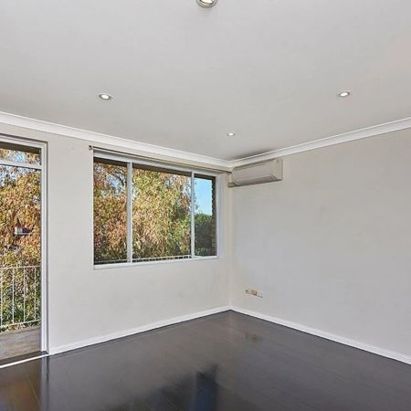 9/20 Wigram Street, - Photo 3