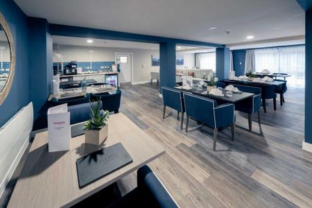 1 bedroom retirement property to rent - Photo 5