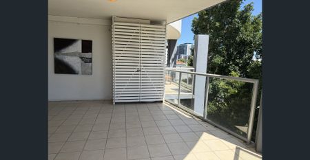 Two bedrooms apartment including water bill. - Photo 5