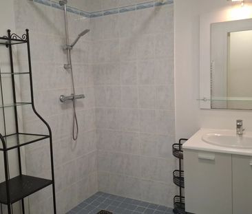 À LOUER – Studio meublé de 33m² à Sainte-Radegonde à TOURS • Réf. T... - Photo 1