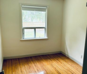 For Lease - 100 Ballacaine Drive, Toronto, Ontario - Photo 2