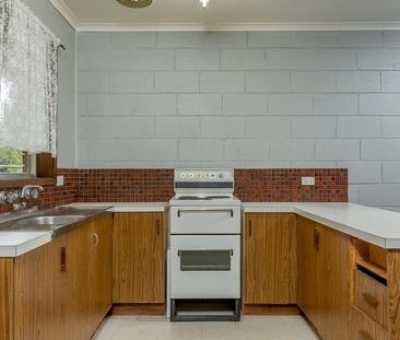 Comfortable & Convenient Living in Lavington - Photo 4