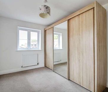 Meyers Close, Langley, SL3 - Photo 5