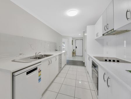 Sippy Downs - Photo 3