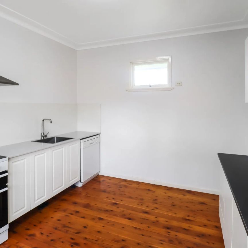 12 Chatham Road, West Ryde. - Photo 1