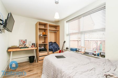 2 bed Apartment for Rent - Photo 5